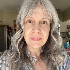 Meet your Posher, Sharon